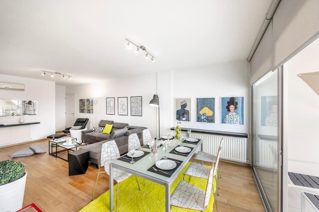 Luxurious Bright & Stylish 2Br With Office In Nicosia Διαμέρισμα Εξωτερικό φωτογραφία