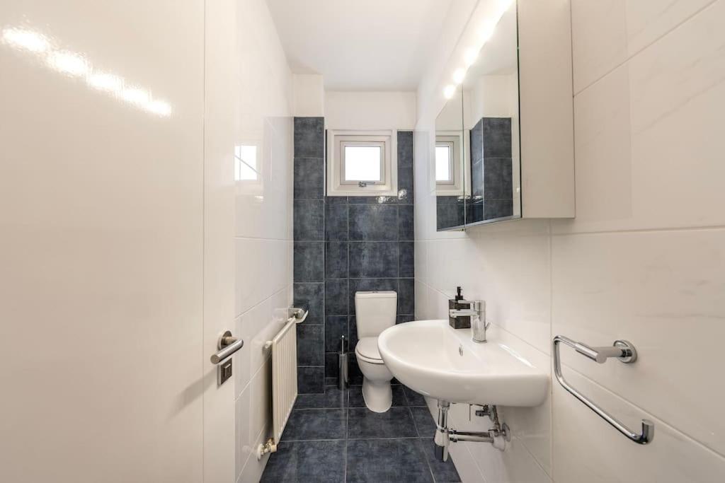 Luxurious Bright & Stylish 2Br With Office In Nicosia Διαμέρισμα Εξωτερικό φωτογραφία
